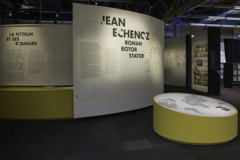 Photo de l'entrée de l'exposition Jean Echenoz