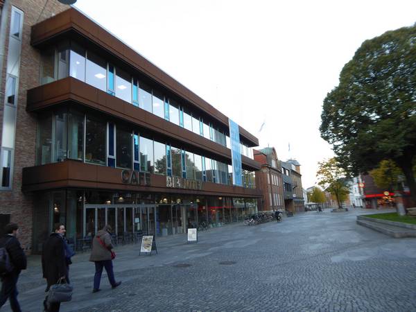 Vue extérieure de la bibliothèque d'Herning