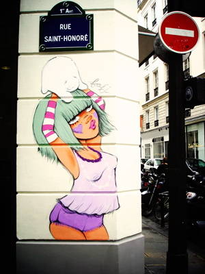 Graffiti de l'artiste Fafi rue St-Honoré