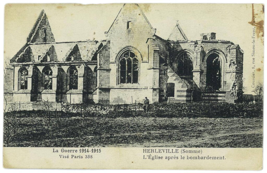 Eglise sans toit de Herleville dans la Somme