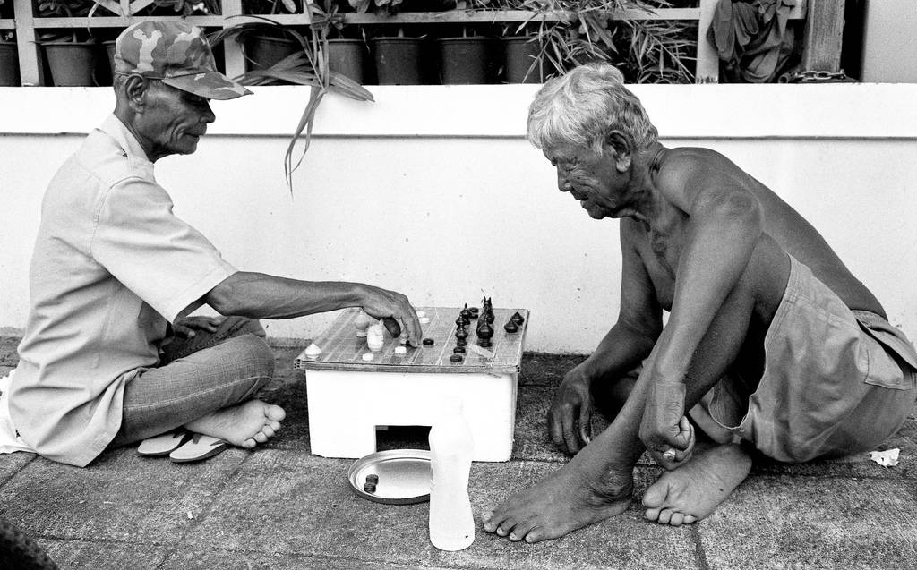 Photographie d'une partie de Makruk à Bangkok