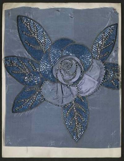 Motif de fleur brodée Jeanne Lanvin
